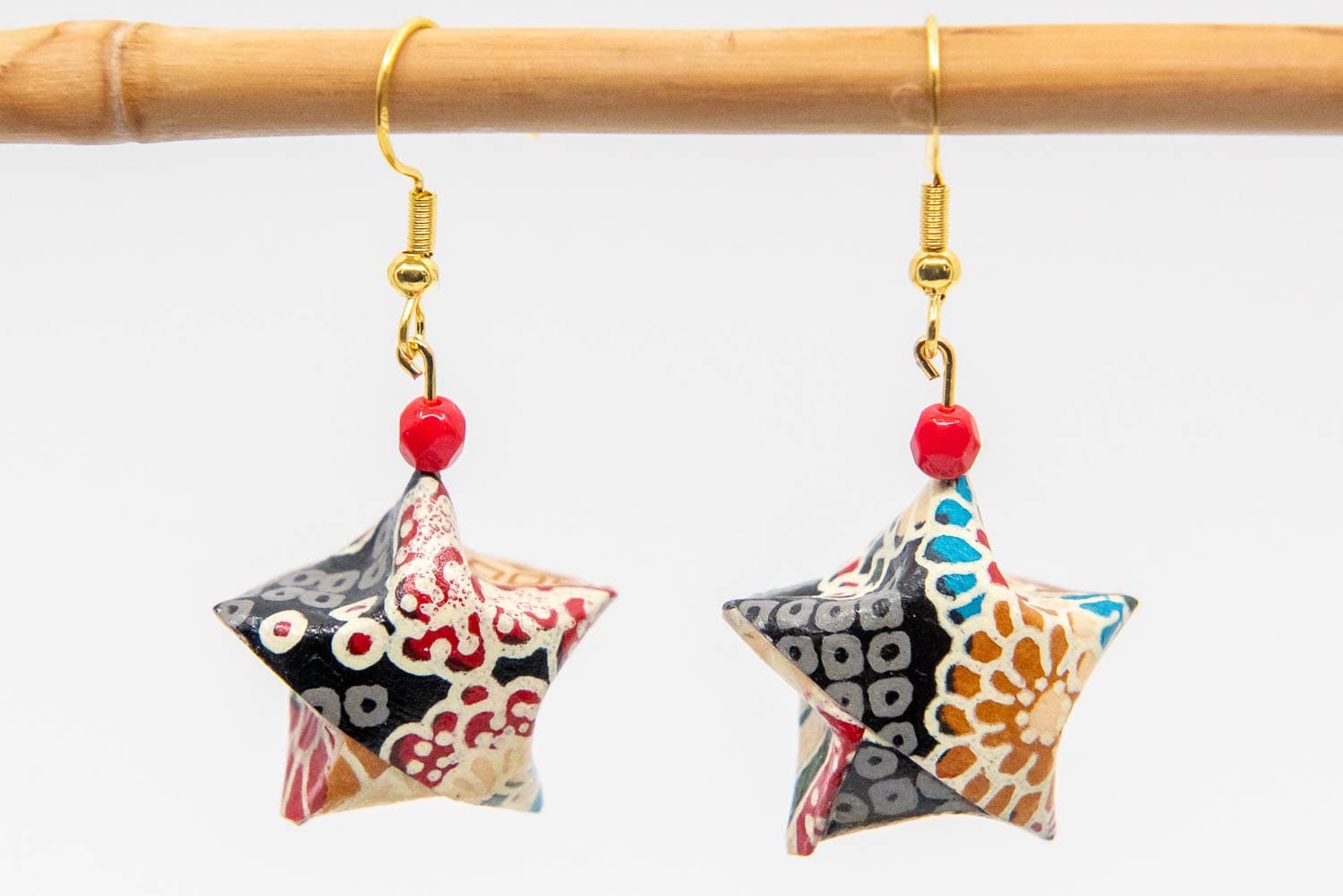 Boucles d’oreilles « Omotenashi »