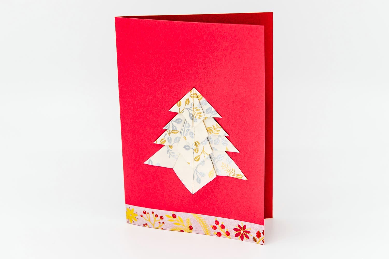 Carte rouge sapin