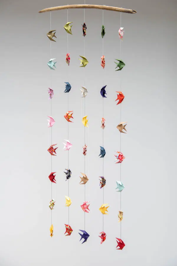 Mobile à suspendre "Bohème" 40 poissons origami