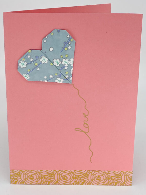 Carte origami cœur rose litchi