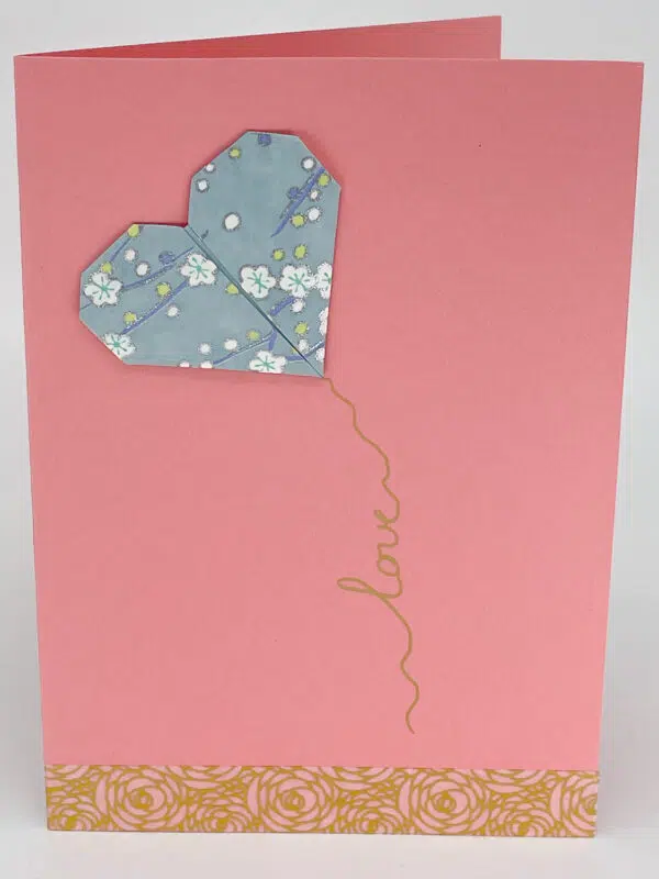Carte origami cœur rose litchi