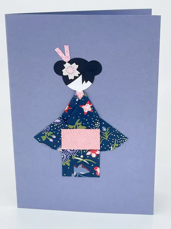 Carte origami geisha bleu lavande