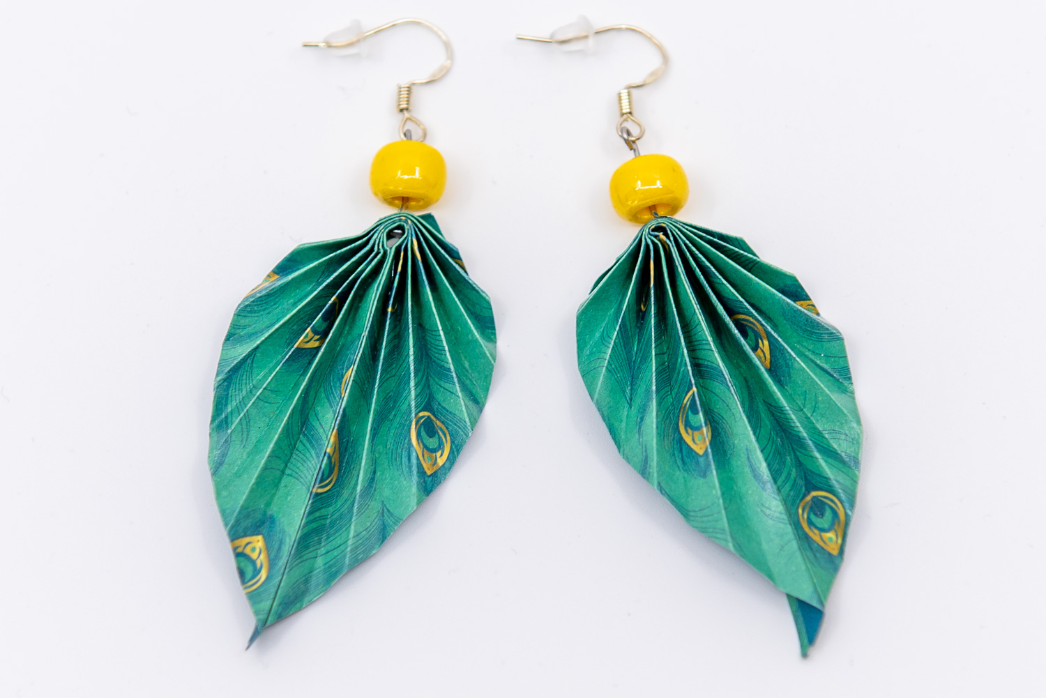 Boucles D’oreilles Pendantes En Verre Multicolore – Création Artisanale Bohème Paon