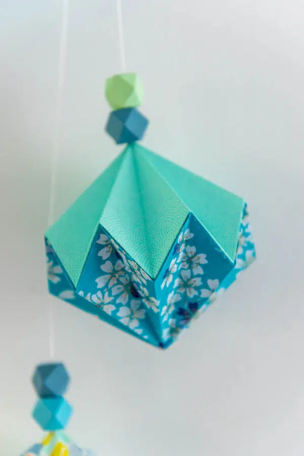Parure de diamants « Minto mizuwari »