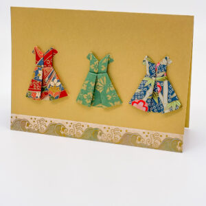 Carte « petites robes » dorée