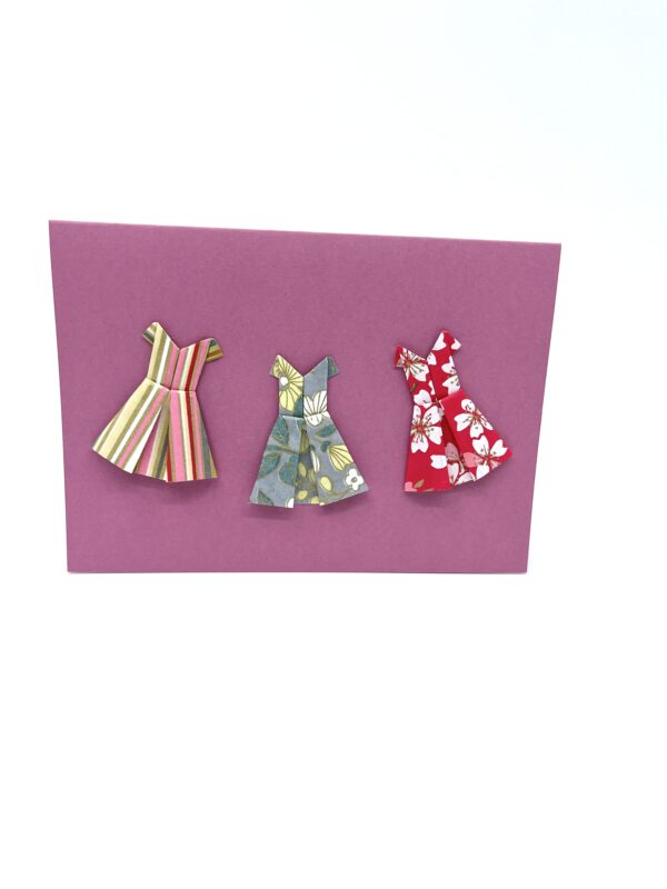Carte rose petites robes