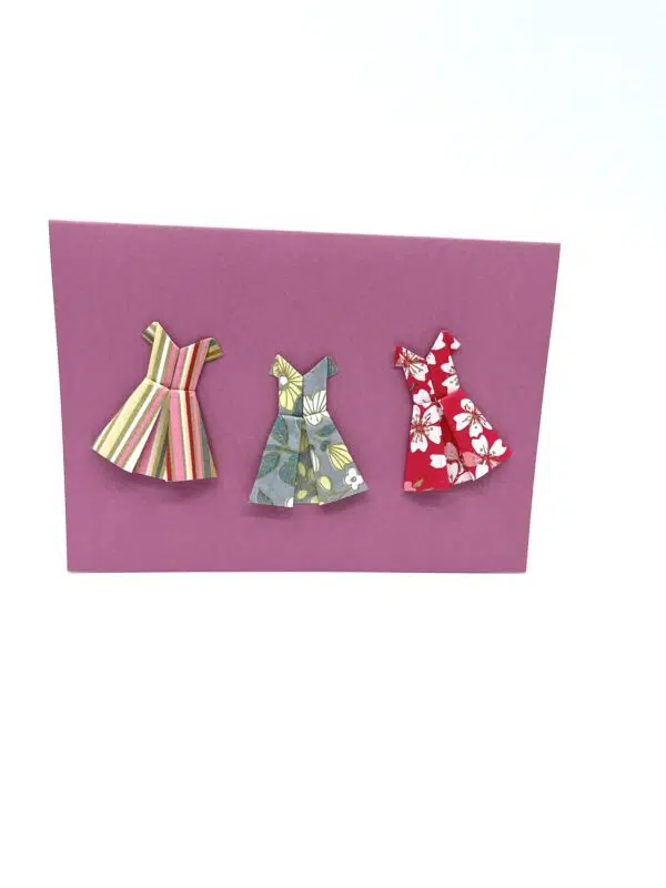 Carte rose petites robes
