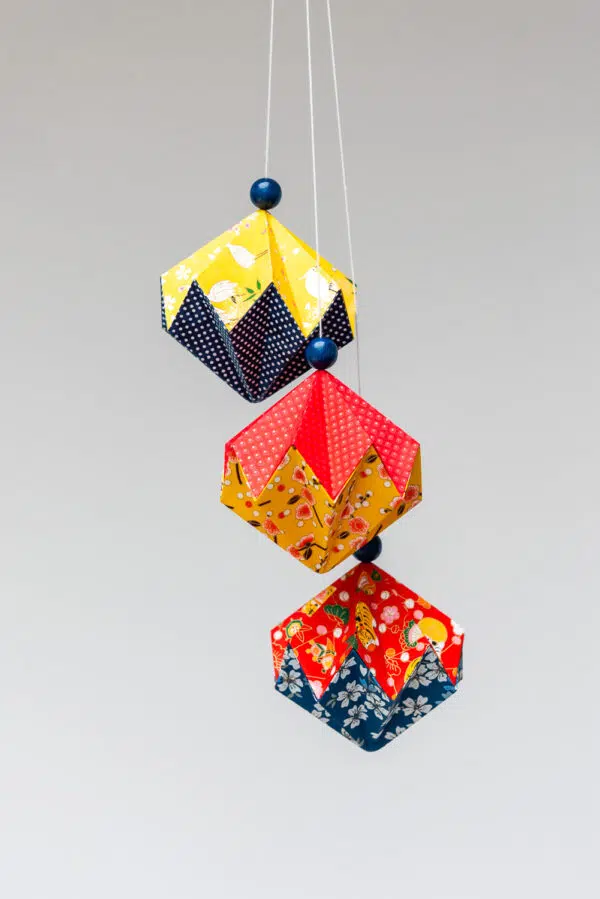 Parure de diamants « ochitsuita »