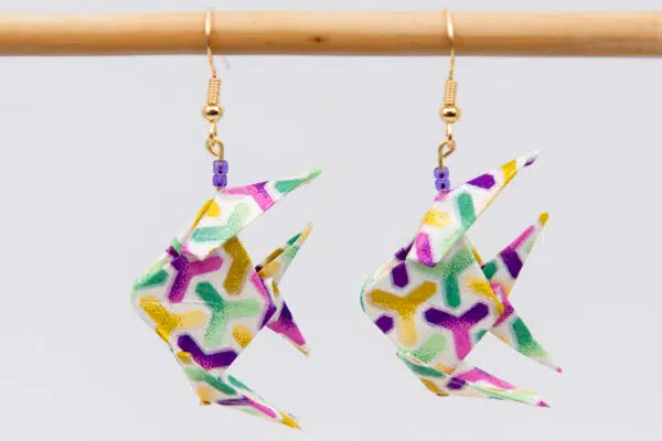 Boucles d’oreilles poissons psychédéliques