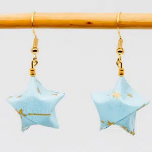 Boucles d’oreilles étoiles bleues clair