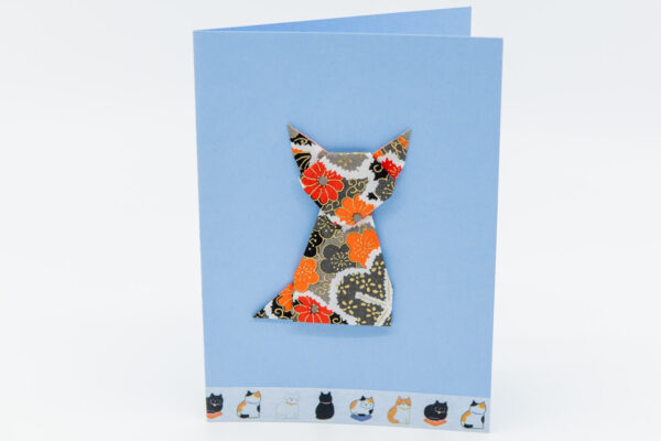 Carte postale chat fleuri