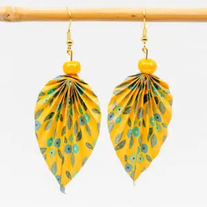 Boucles d’oreilles feuilles jaunes