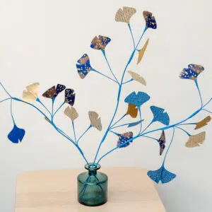 Bouquet « ichō » bleu et or – Image 5
