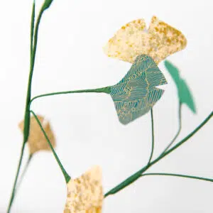 Bouquet « Ichō » vert et or – Image 2
