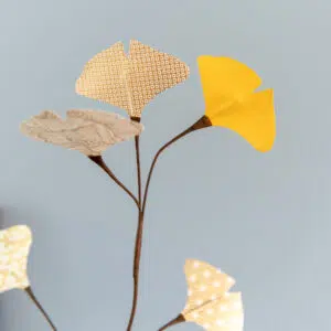 Bouquet « Ichō » doré – Image 2