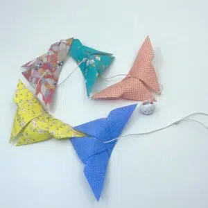 Guirlande de papillons et  grelot – Image 2