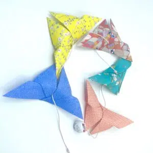 Guirlande de papillons et  grelot – Image 3