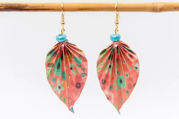 Boucles d’oreilles feuilles fleuries