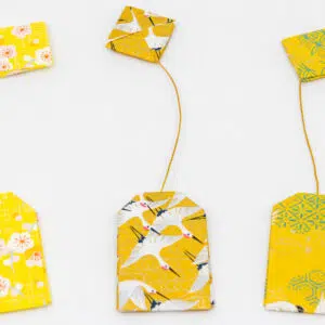 3 sachets de thé jaunes